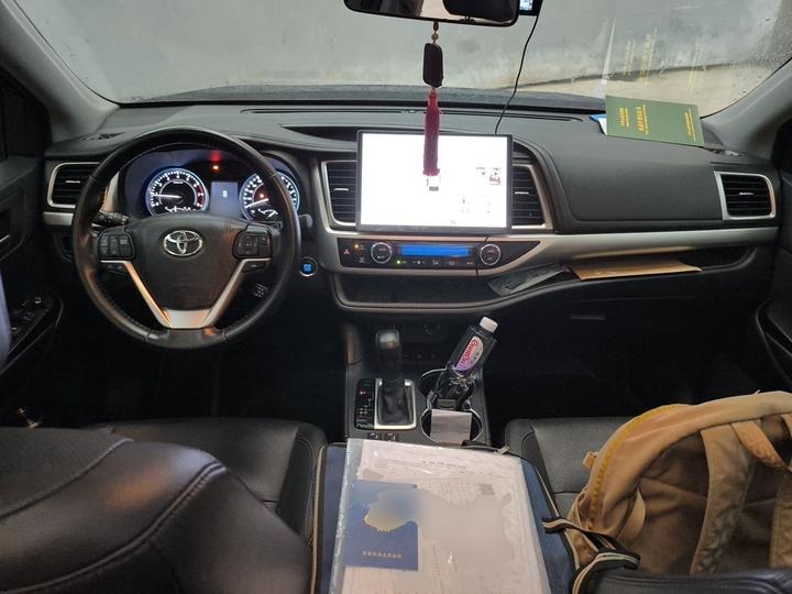 Highlander 2017 2.0T AWD Luxury 7-Seater photo 5