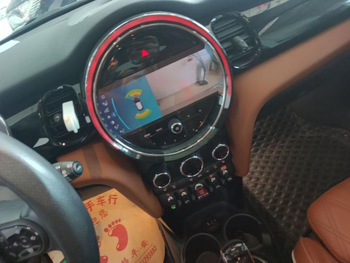 2022 1.5T COOPER 5-Door photo 8