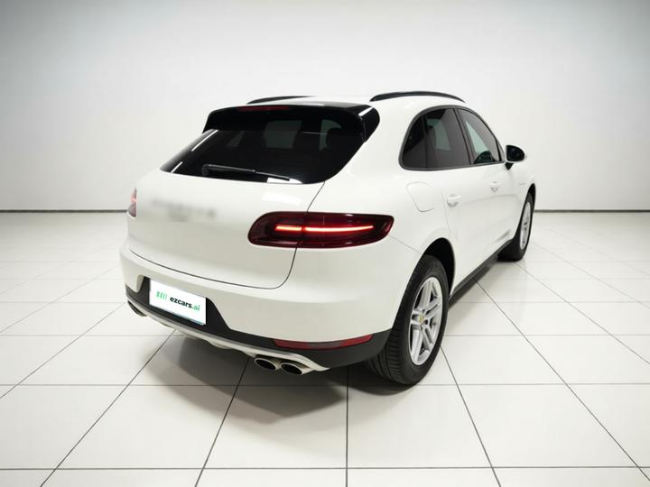 2017 Macan 2.0T photo 4