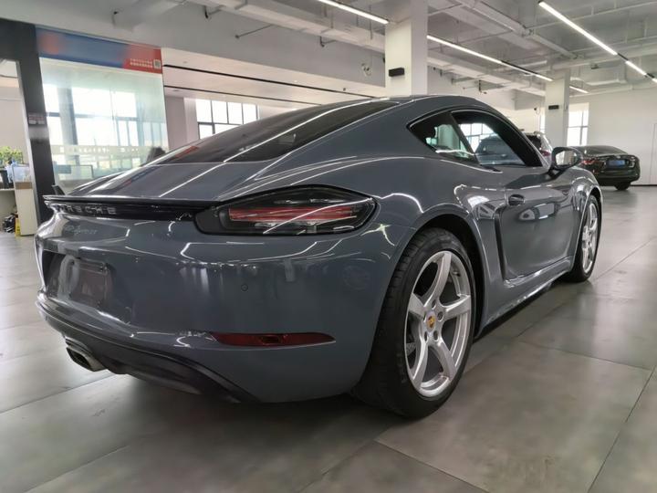 718 2018 Cayman 2.0T photo 4