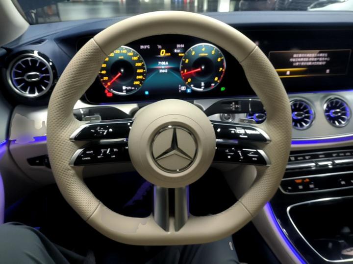 E-Class Imported 2023 E 260 Coupe photo 2