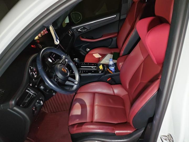 2022 Macan 2.0T photo 7