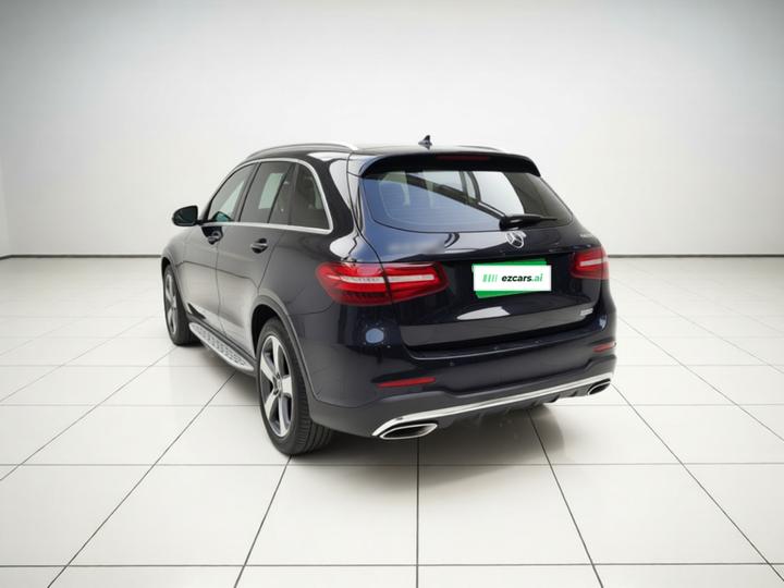 GLC 2017 GLC 260 4MATIC Luxury photo 4