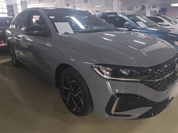 Lavida 2023 300TSI DSG photo 3