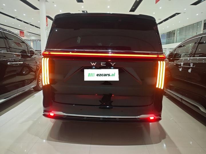 2025 AWD 9 photo 5