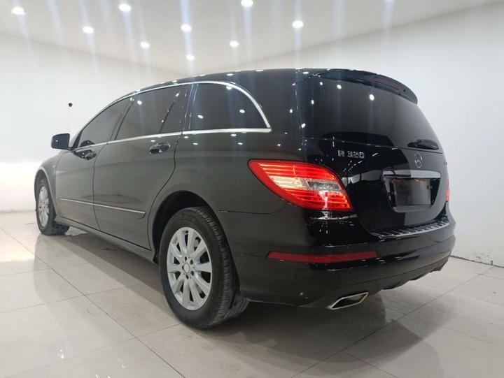 R-Class 2017 R 320 4MATIC Business Edition photo 3