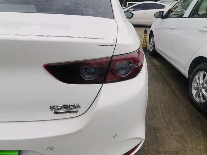 3 Axela 2021 2.0L AT photo 7