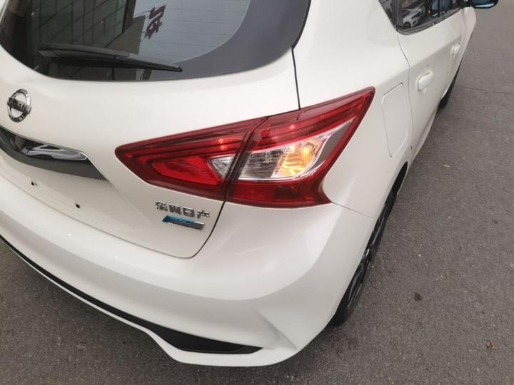 Tiida 2016 1.6L CVT Smart Premium photo 7