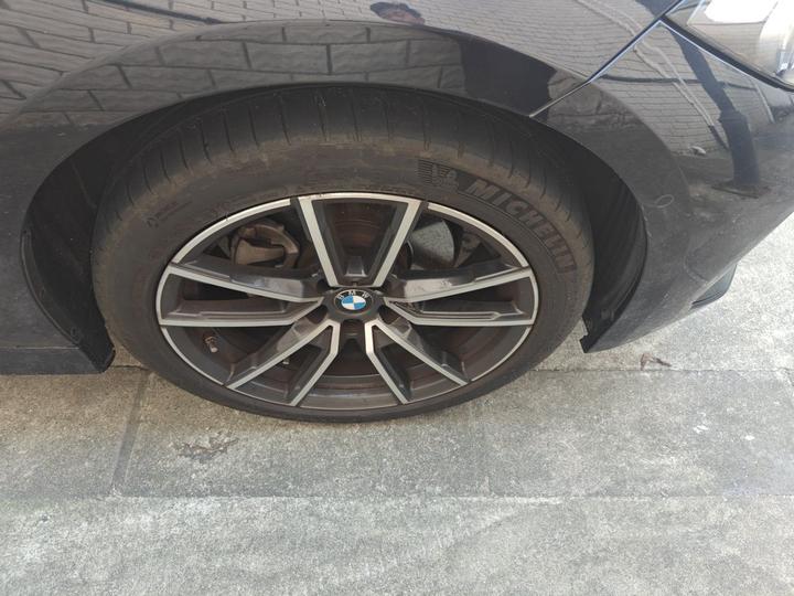 3 Series 2023 325Li M Sport Package photo 8