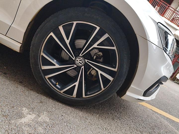 Lamando 2021 230TSI DSG photo 8