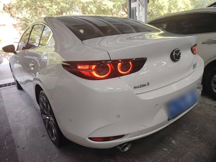 3 Axela 2020 2.0L X Noble photo 4