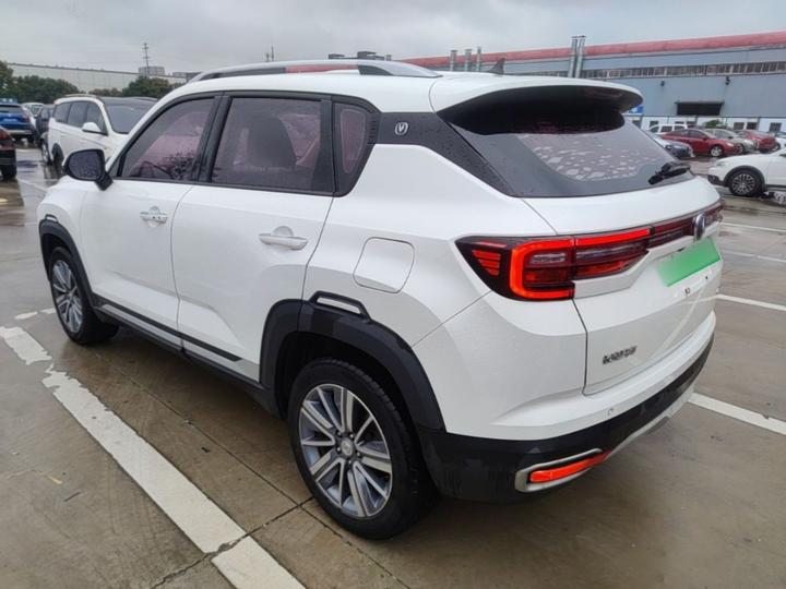 CS35PLUS 2018 1.6L AT China V photo 4