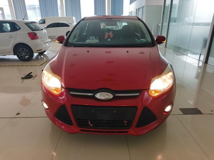 Focus 2012 Hatchback 1.6L AT photo 2