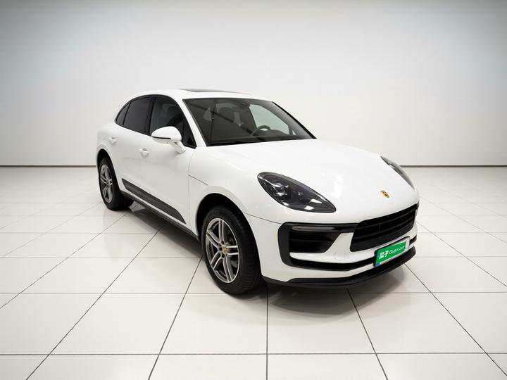2023 Macan 2.0T photo 3
