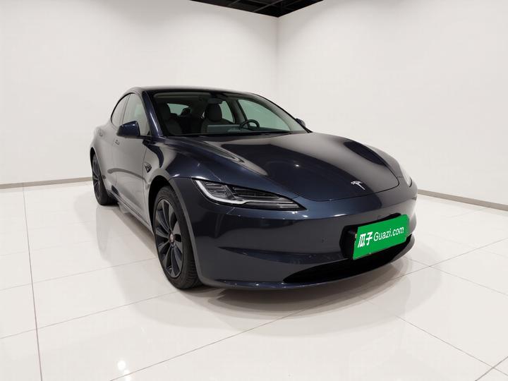 Model 3 2025 RWD photo 3