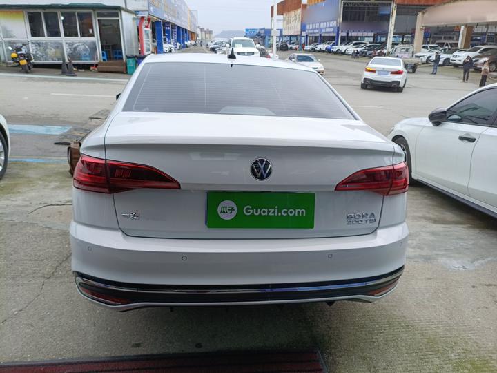 Bora 2023 200TSI DSG photo 2