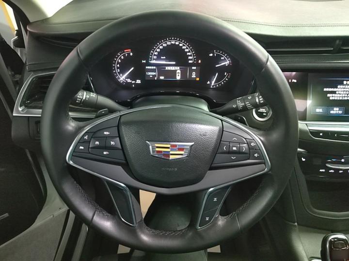 XT5 2017 28T AWD Luxury photo 6