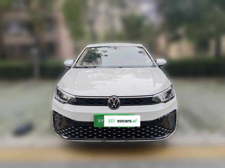 Lavida 2023 1.5L AT photo 2