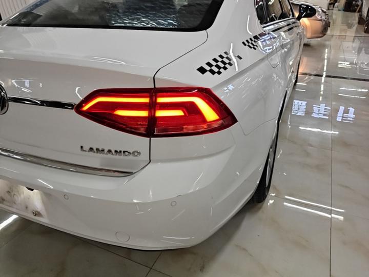 Lamando 2017 230TSI DSG photo 7
