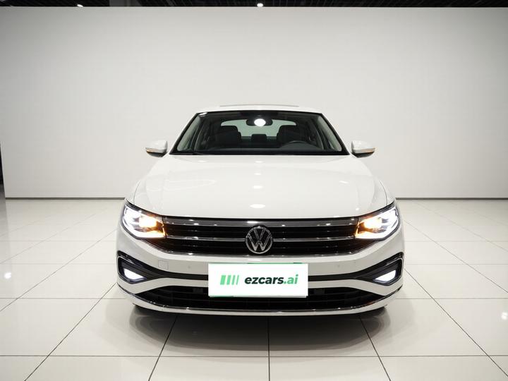 Bora 2023 200TSI DSGPRO photo 2