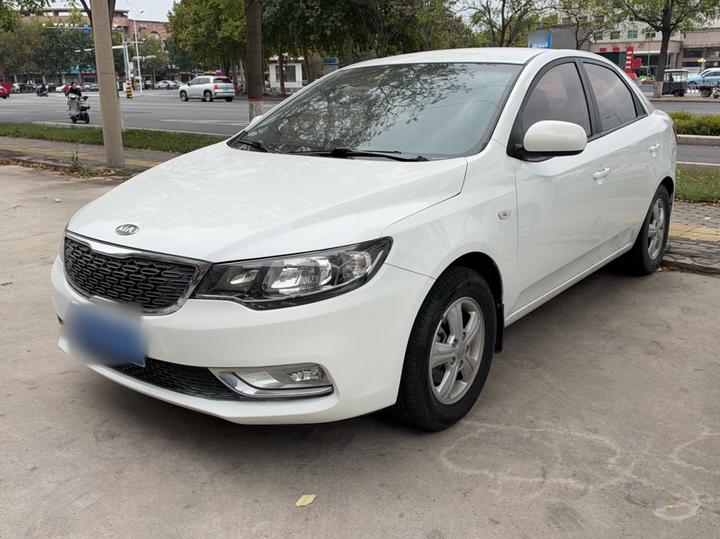 Forte 2014 1.6L MT GL