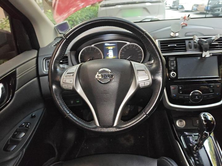 Tiida 2016 1.6L CVT Smart Premium photo 3