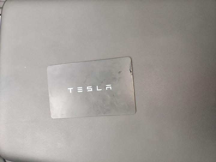 Model Y 2025 RWD photo 8