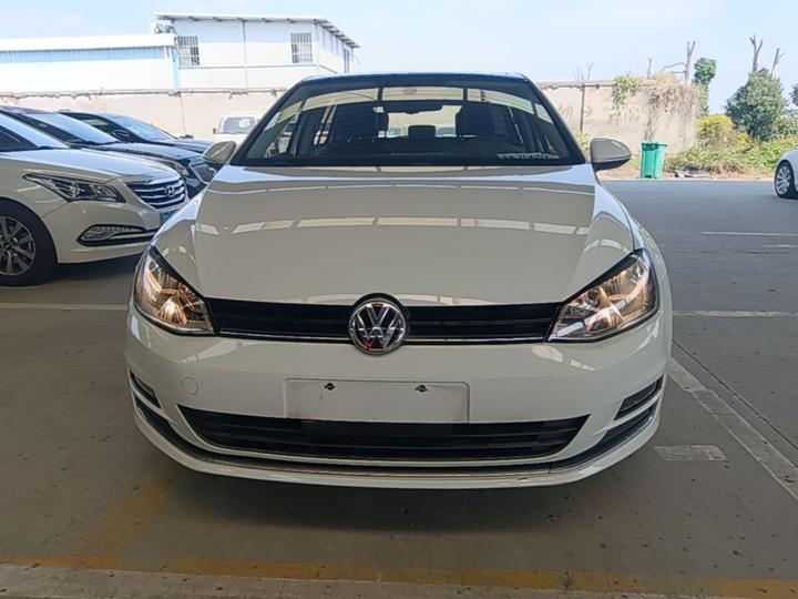Golf 2015 1.4TSI AT Luxury photo 2