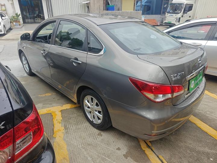 Sylphy 2012 Classic 1.6XE AT Comfort photo 4