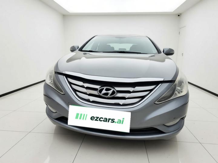 Sonata 2011 2.0L AT Luxury photo 2