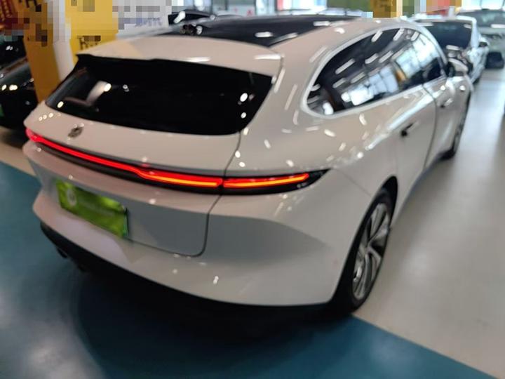 ET5T 2024 75kWh Touring photo 6
