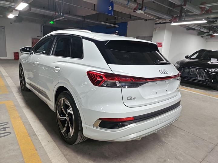 Q4 e-tron 2023 40 e-tron photo 4