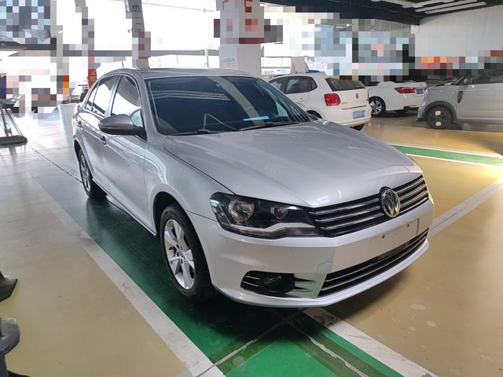 Bora 2014 1.6L AT Comfort photo 3