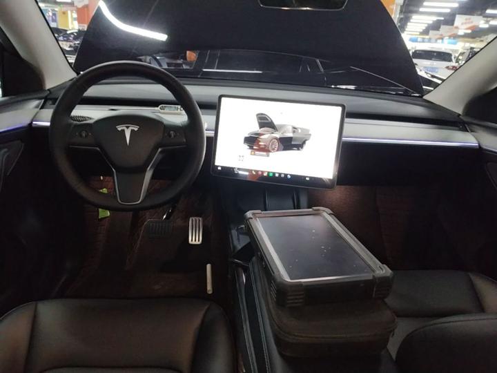 Model Y 2023 Long Range AWD photo 5