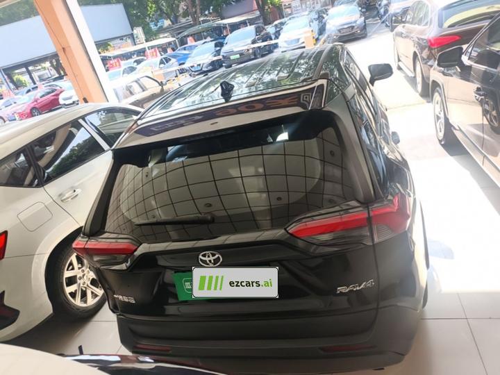 RAV4 2022 2.0L CVT RWD photo 5