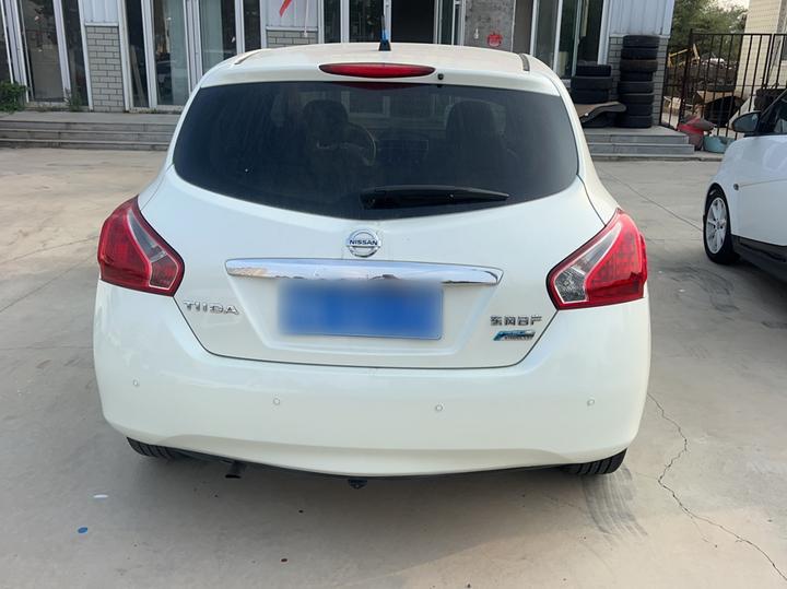 Tiida 2011 1.6L CVT Smart photo 5