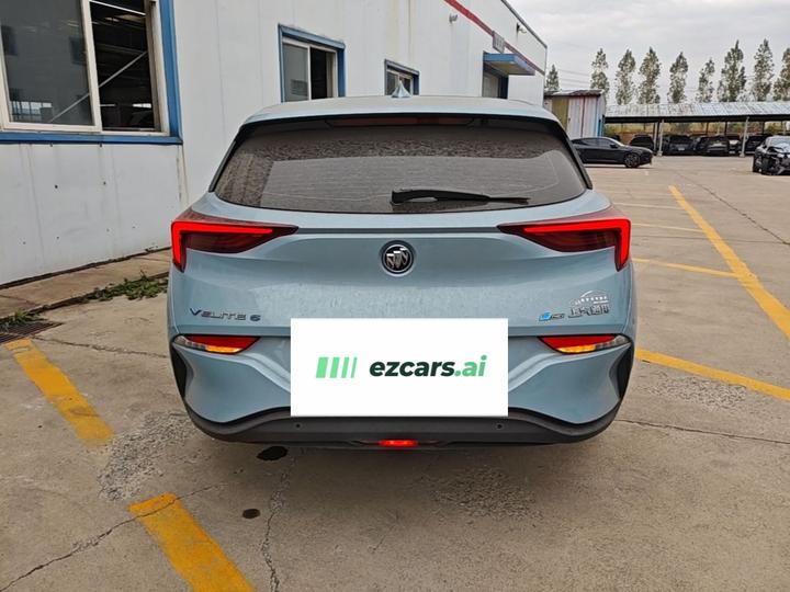 6 2020 PHEV photo 5