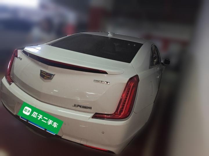 XTS 2018 28T Tech photo 6