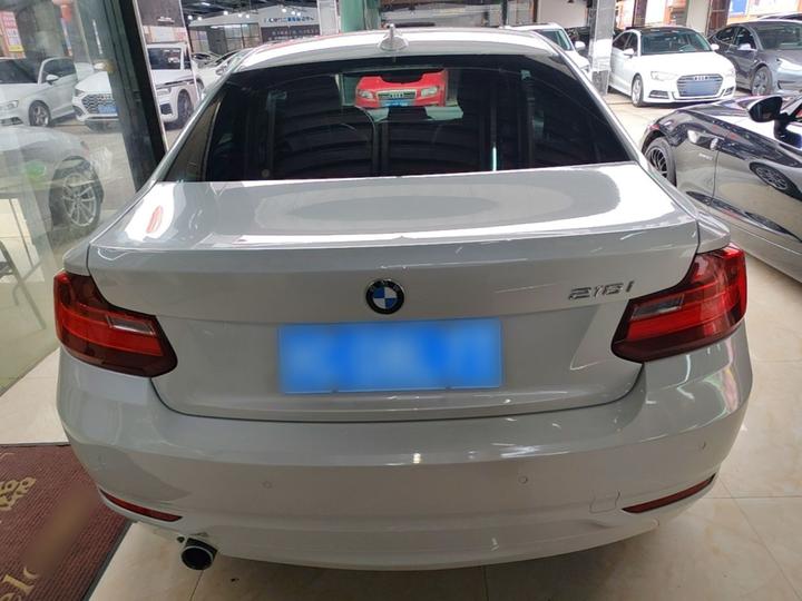2 Series Imported 2015 218i photo 3