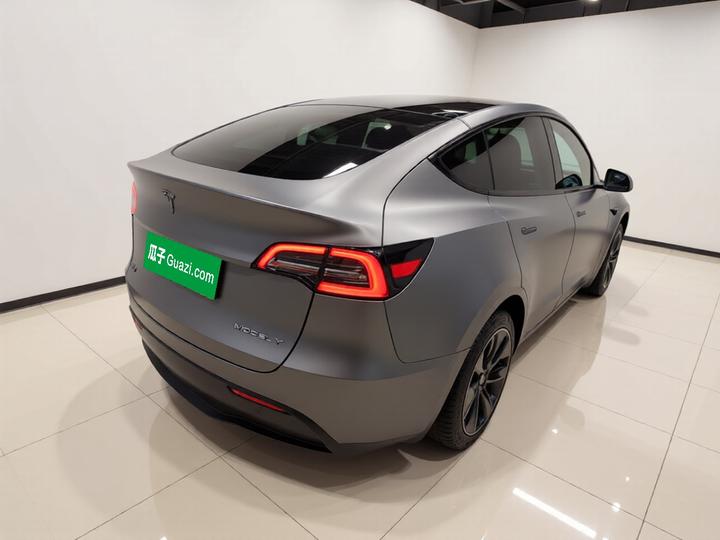 Model Y 2022 RWD photo 4