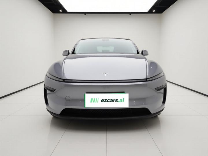 Model Y 2025 RWD Launch Edition photo 2