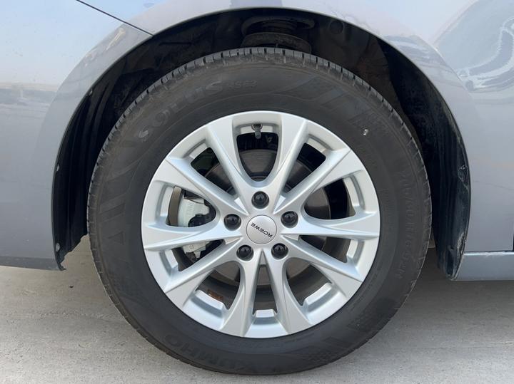 i5 2026 1.5L MT Comfort photo 2