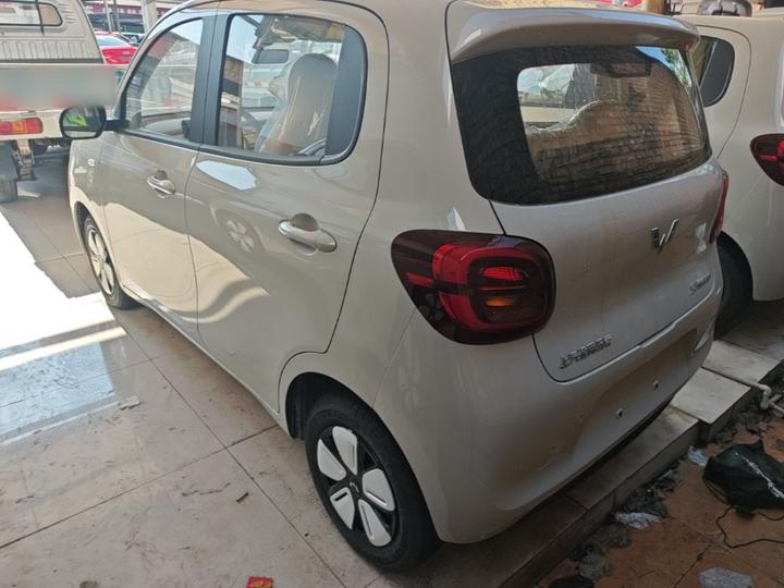 Hongguang MINIEV 2025 4th Gen 4-Door Advanced photo 4
