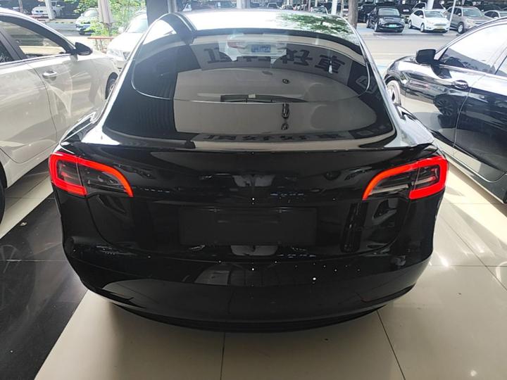 Model 3 2022 RWD photo 3