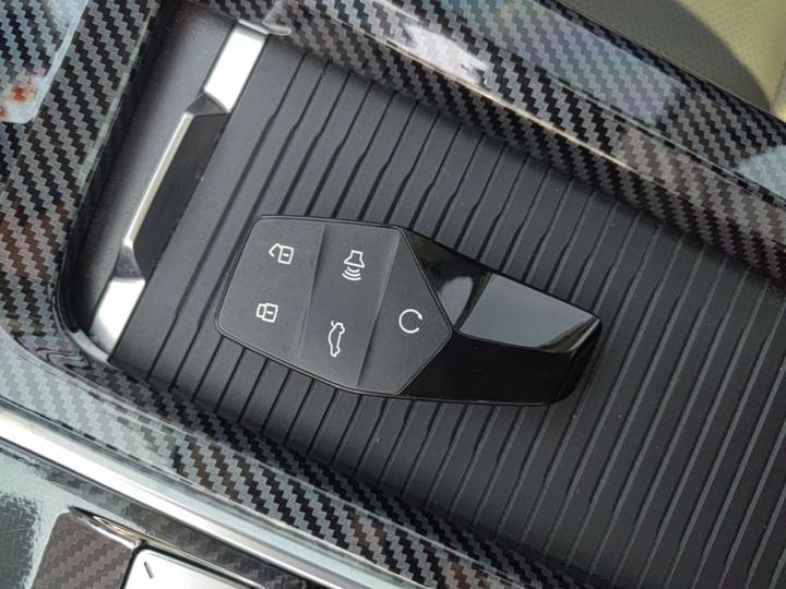 MG ONE 2023 1.5T photo 8
