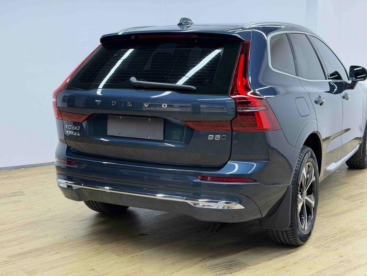 XC60 2025 B5 AWD Luxury photo 7