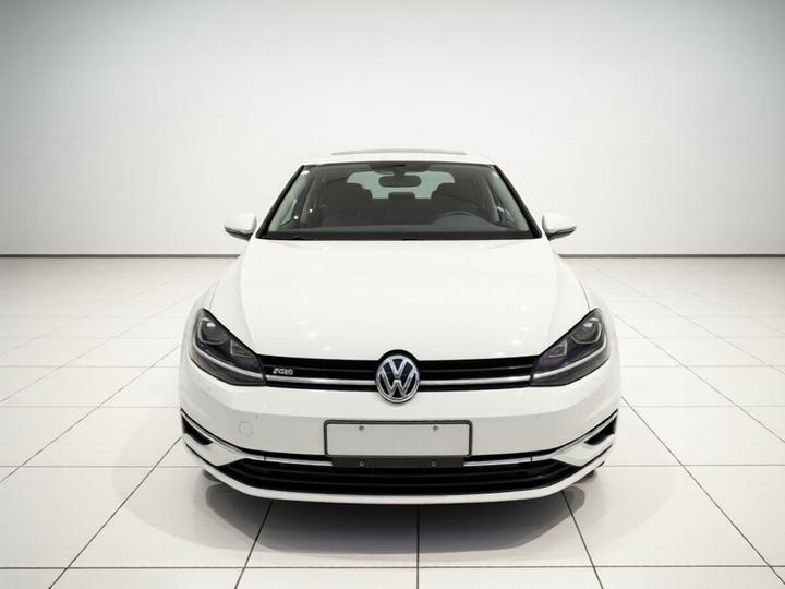 Golf 2018 1.6L AT Comfort photo 2