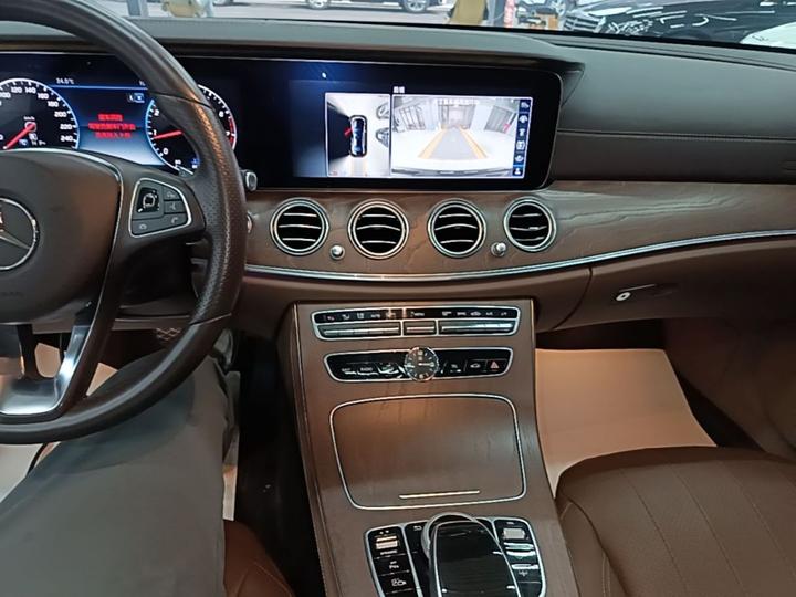 E-Class 2018 Facelift E 300 L Luxury photo 4