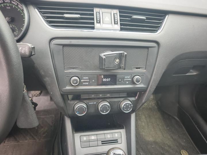 Octavia 2019 1.5L MT Standard China V photo 5