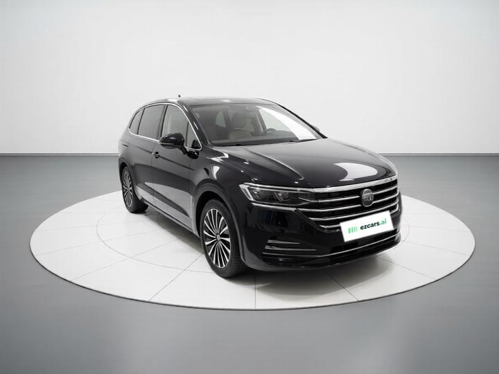 Viloran 2024 380TSI Premium photo 3